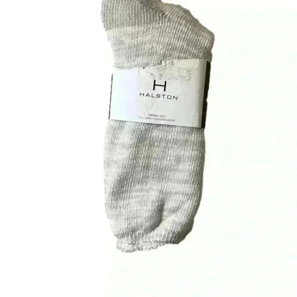 Halston NWT Thermal Heat Fully Cushioned Socks Terry